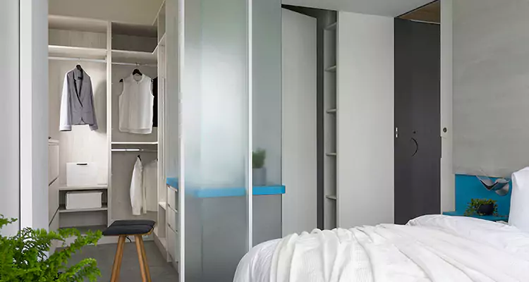 Closet Door Bi Fold Installation in Tarpon Springs, FL